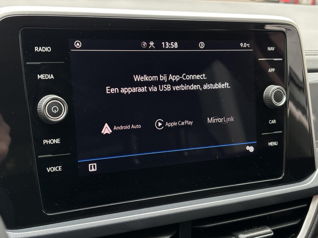 Volkswagen T-roc 1.5 tsi 150pk 7-dsg| carplay| camera| climate |virtual coc