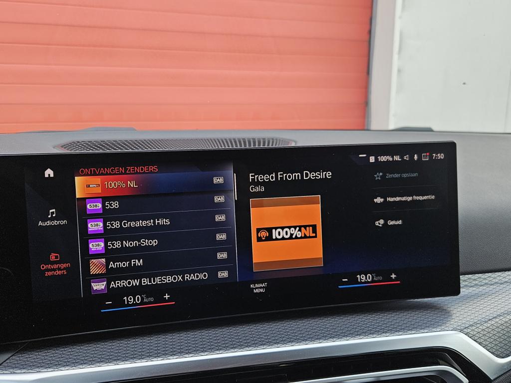 BMW 3-serie touring 330e m-sport | acc | carplay | camera