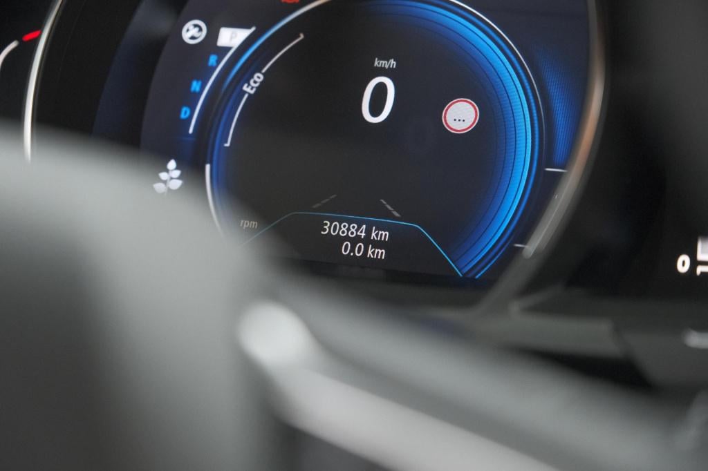 Renault Scenic tce 140 edc limited | camera | stoelverwarming | navigatie |