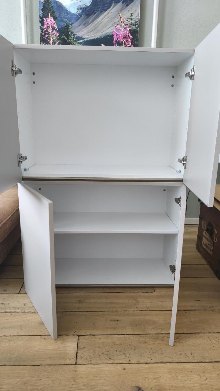 Nieuwe keuken bovenkasten