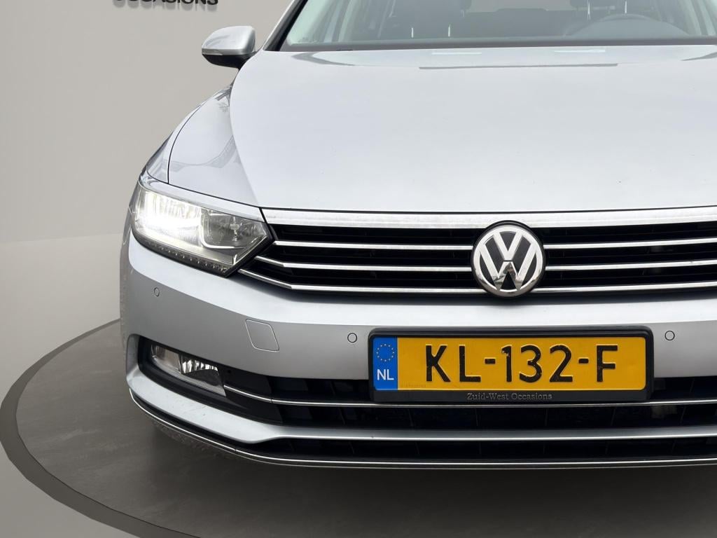 Volkswagen Passat variant 1.6 tdi highline pano led alcantara