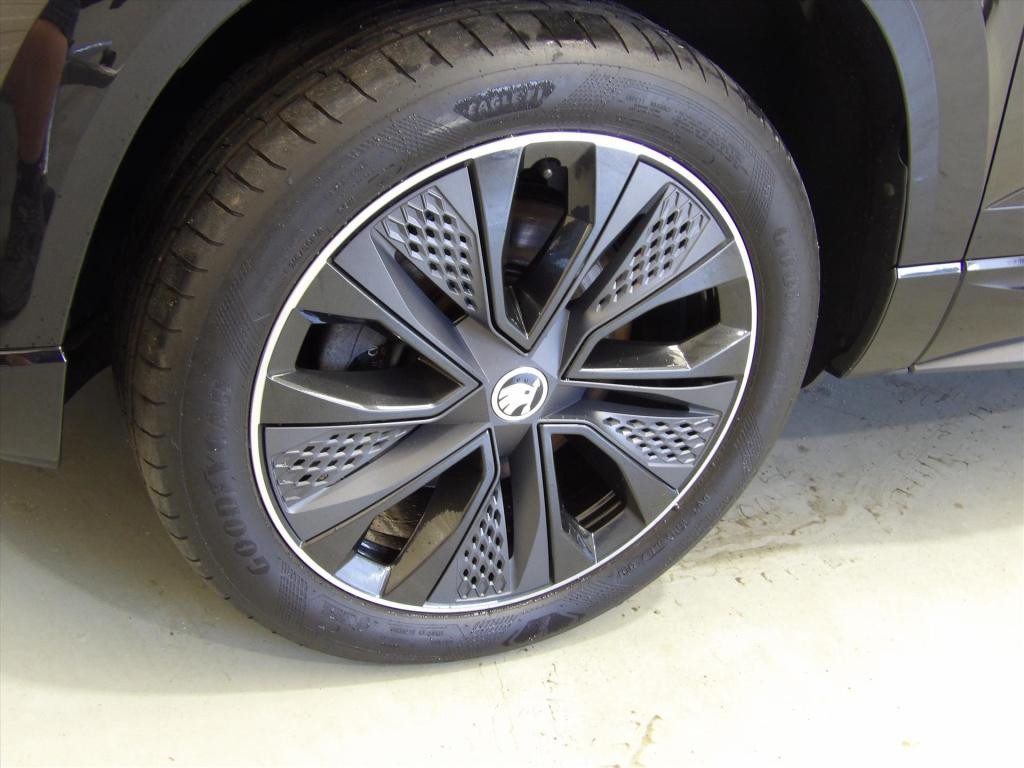 Skoda Karoq 1.5 tsi act greentech 150pk dsg-7 sportline business
