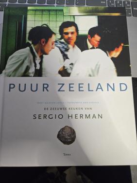 Kookboek: Puur Zeeland: De Zeeuwse keuken van Sergio Herman