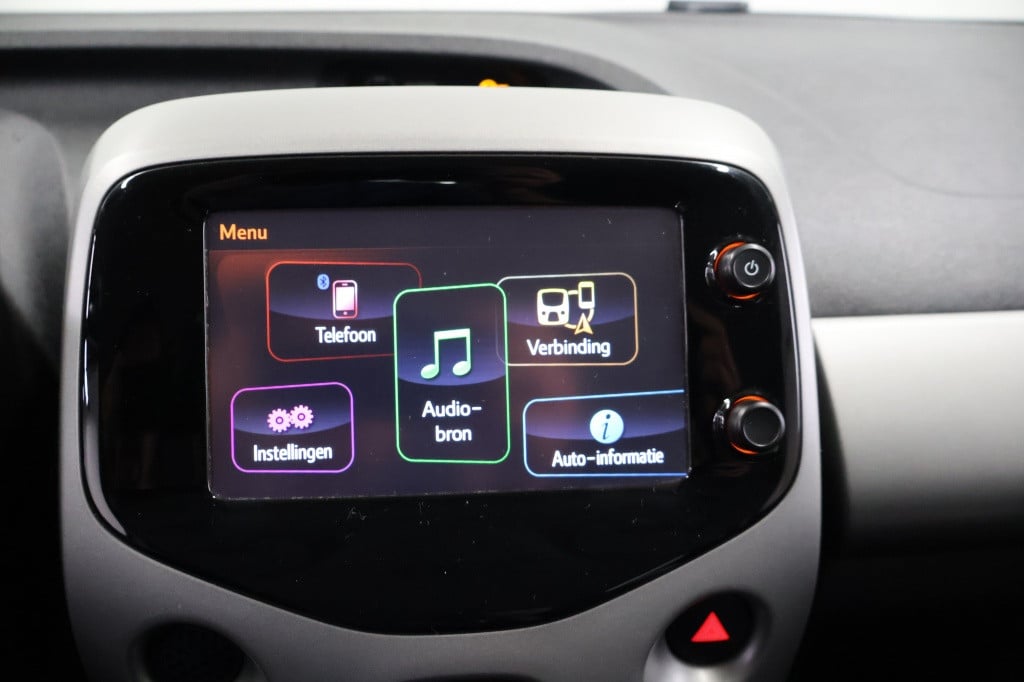 Toyota Aygo 1.0 vvt-i x-nav