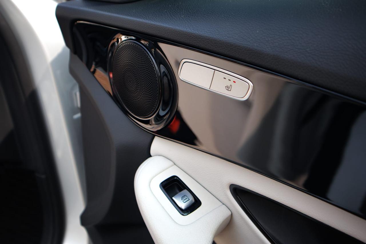 Mercedes C180 W205 2014 Nieuw model (8,2 sec 100) Nieuwstaat! Zuinig!