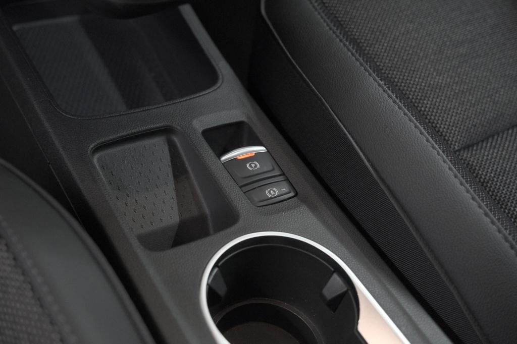 Renault Captur 1.6 e-tech hybrid 145 sl rive gauche | trekhaak | camera | a