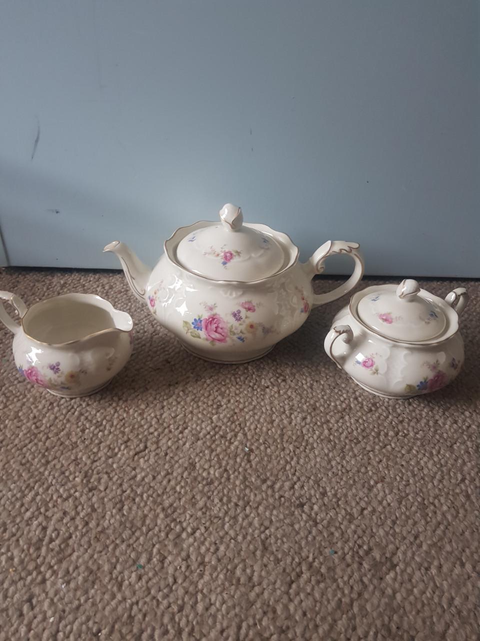 3 delig theeservies van Mosa