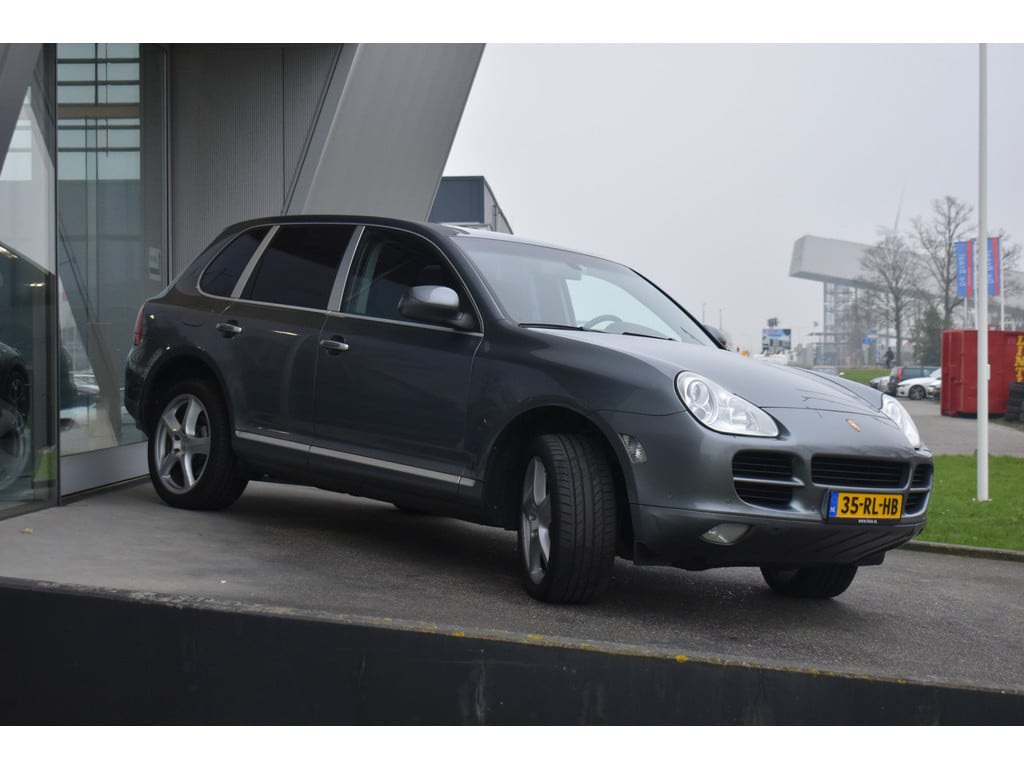 Porsche Cayenne 4.5 s