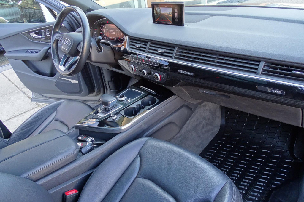 Audi Q7 3.0 tfsi quattro pro line + 7p