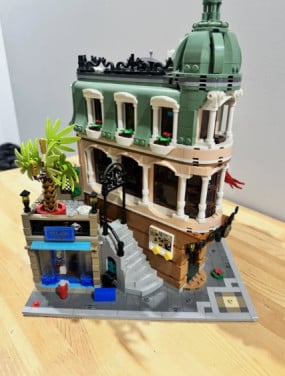 Lego Icons: Boetiekhotel 10297