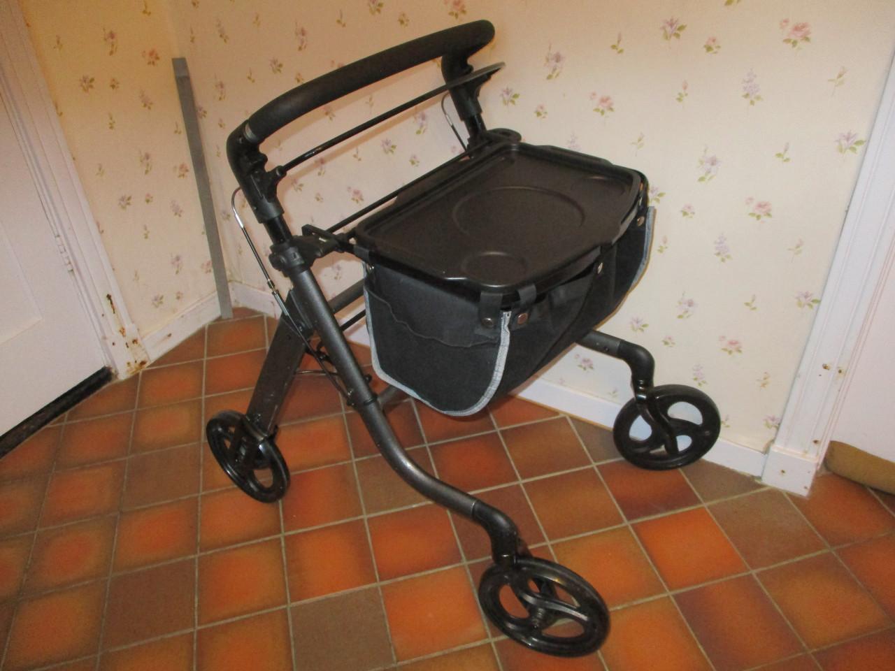 Mooie binnen rollator te koop