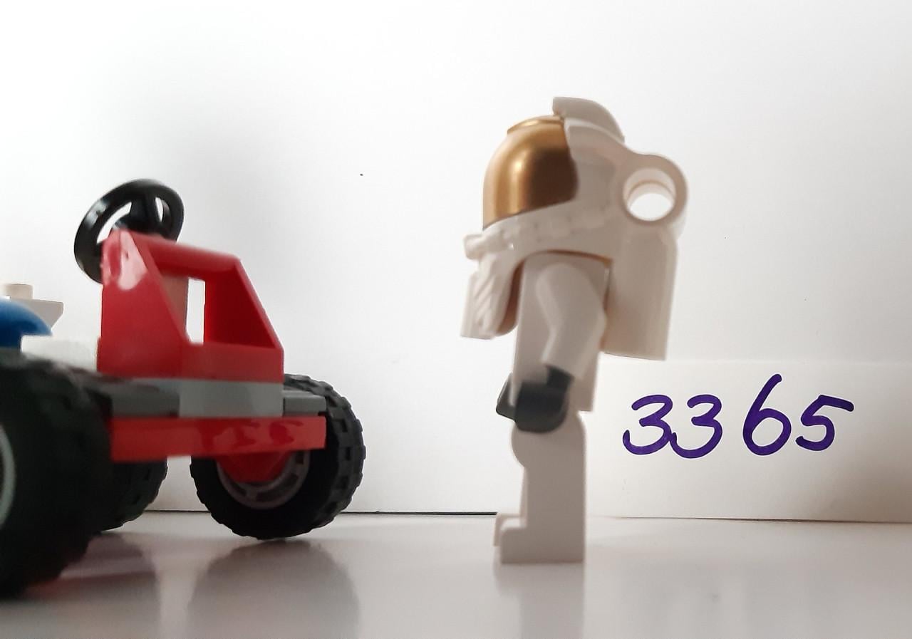 Lego space 3365: maanbuggy  Compleet met boekje, geen doos. Set is gemontee