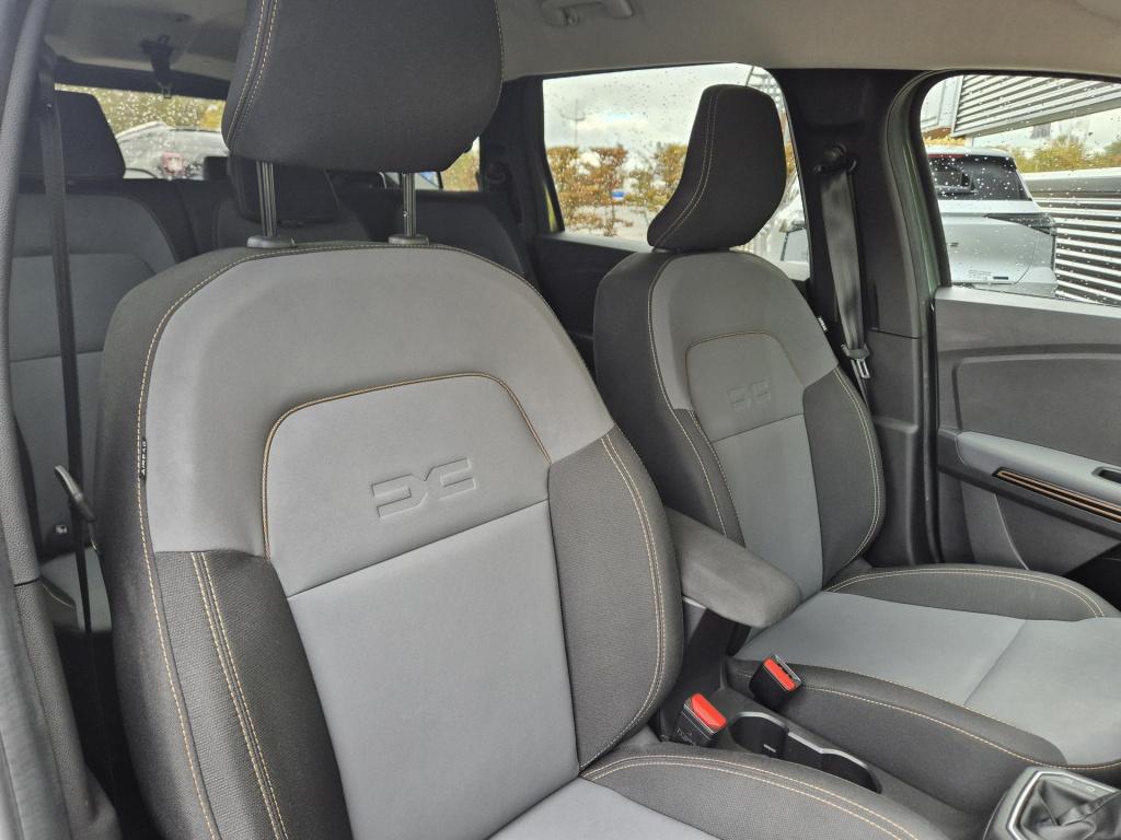 Dacia Jogger 1.6 hybrid automaat 140 extreme 7 pers. camera, blind spot det