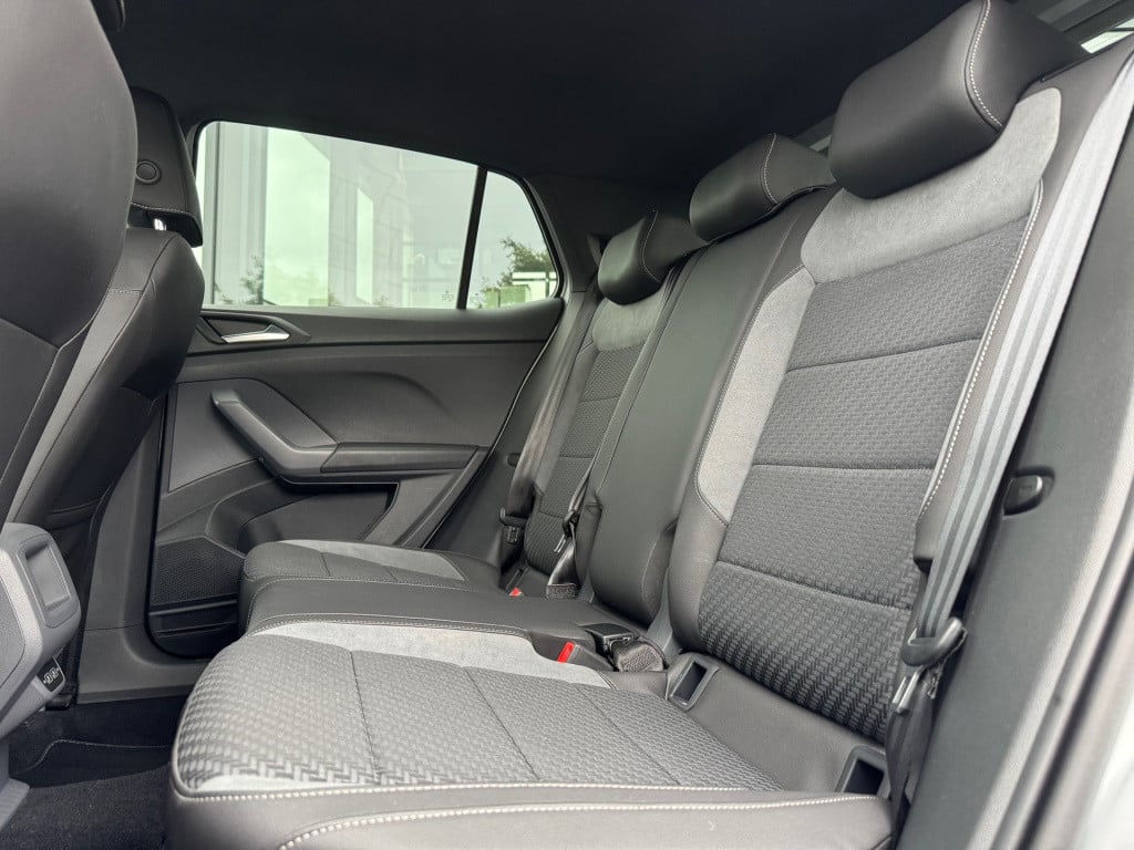 Volkswagen T-cross 1.0 tsi r-line * carplay * camera * 18 inch * nap