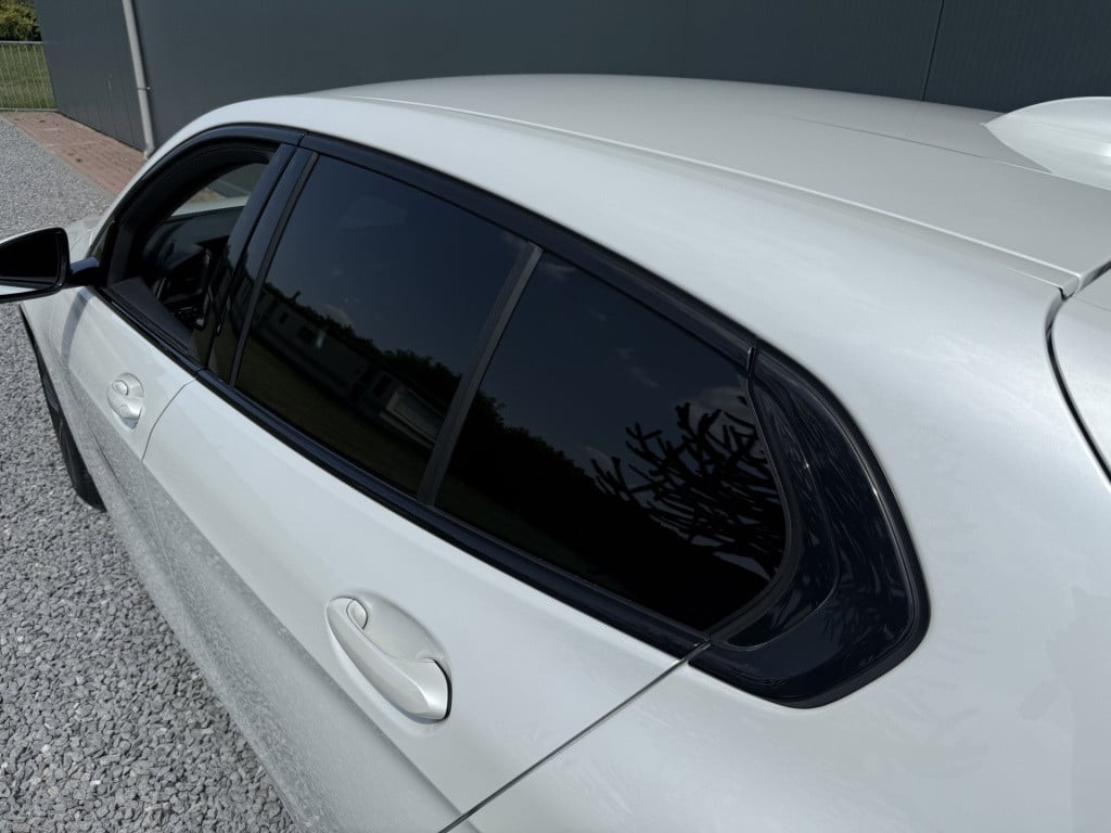 BMW 1 Serie 118i 140pk executive sportline 5-drs