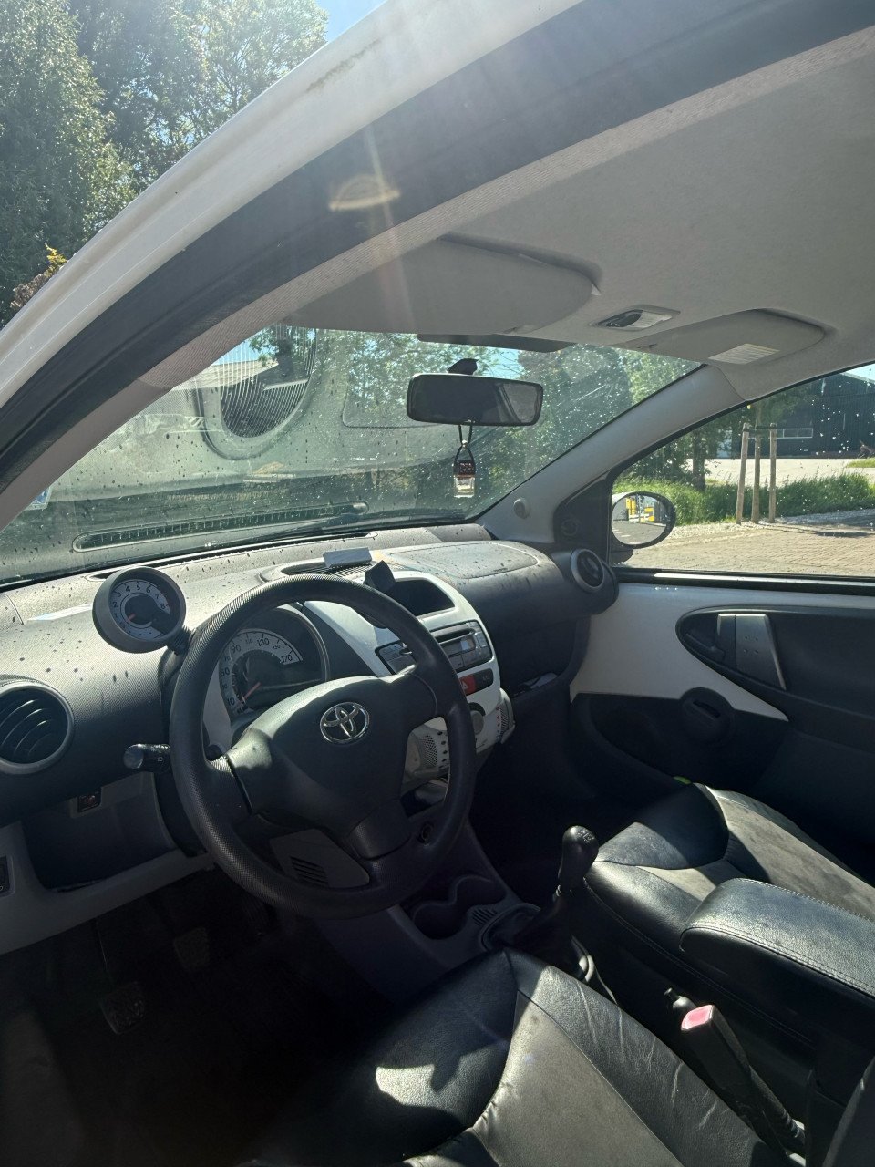 Toyota Aygo Alcantara model 1.0 / 5 DRS nieuwe APK