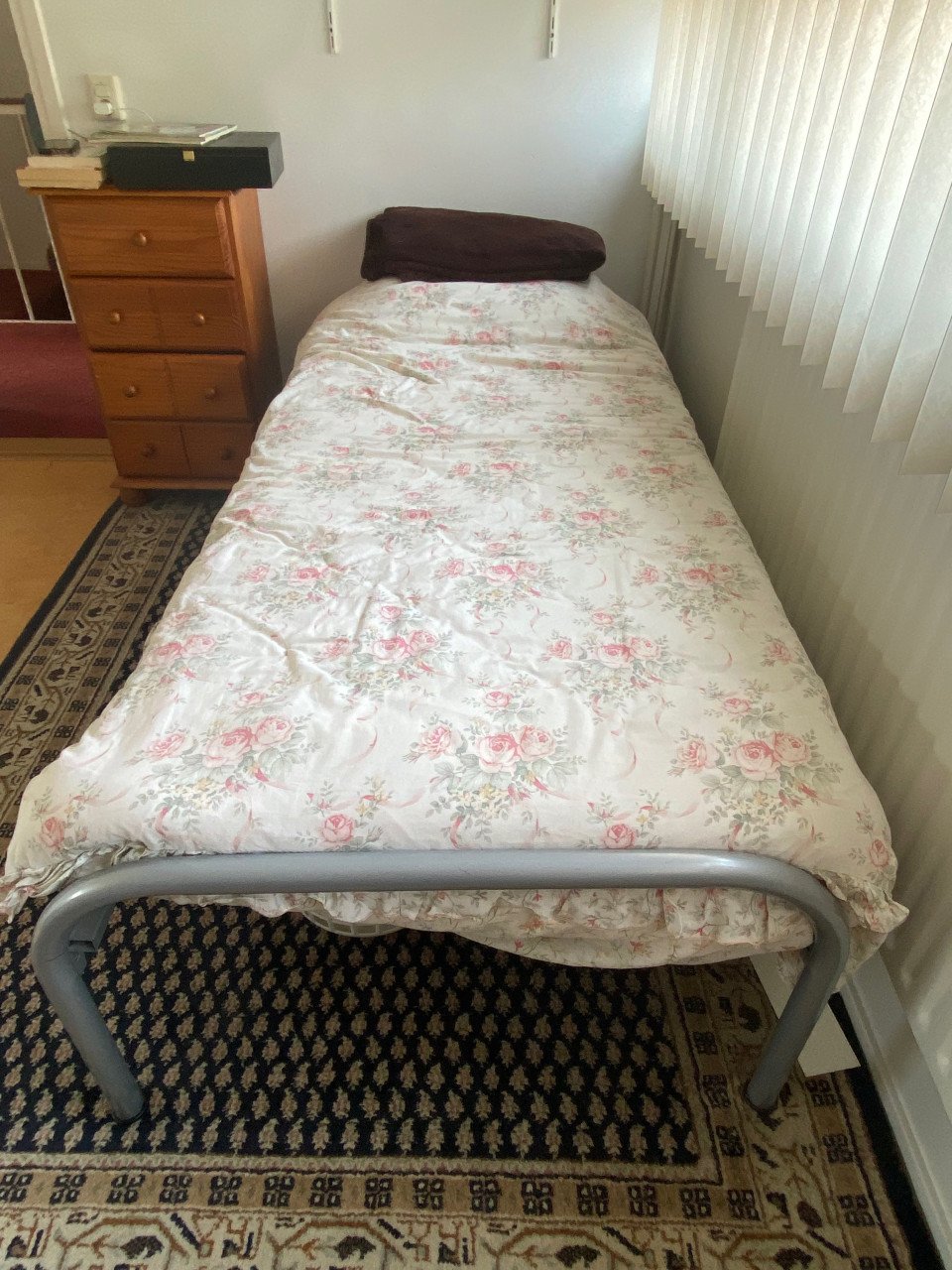 Bed 90x200