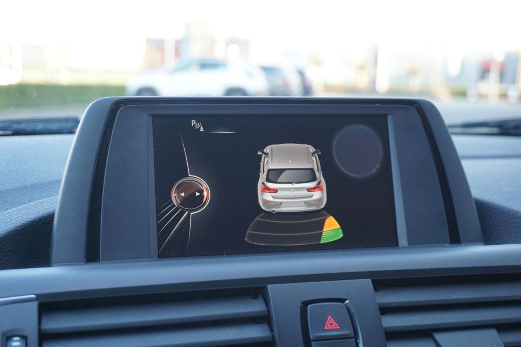 BMW 1 Serie 118i corporate lease m sport airco / cruise / stoelverw. / park