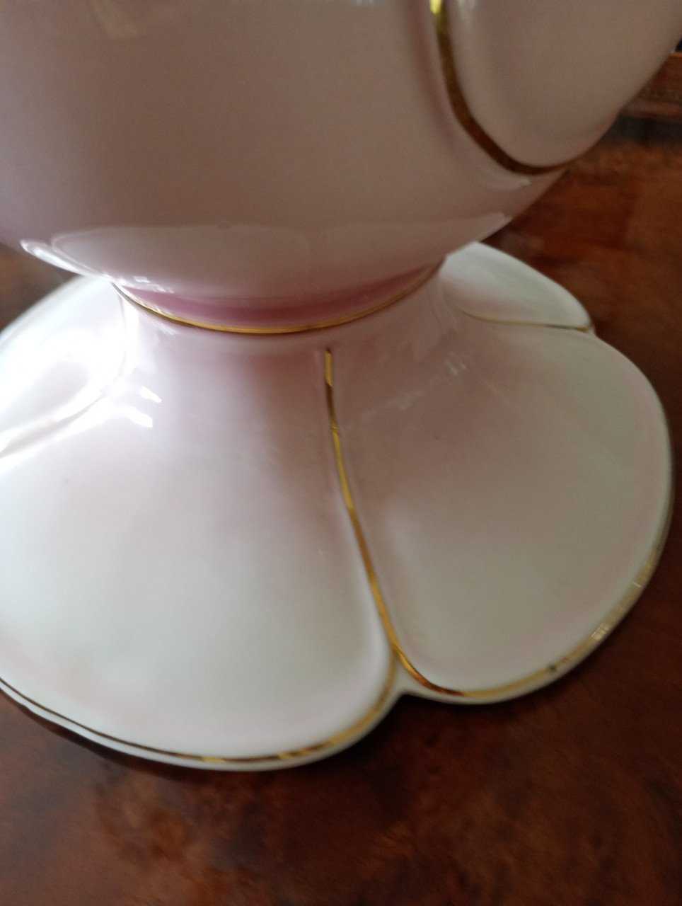Decoratie standaard met bloempot