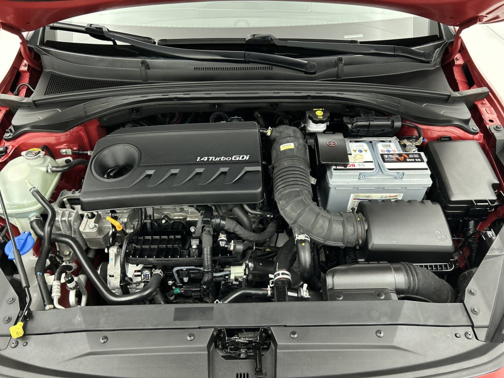 Kia Ceed Sportswagon 1.4 t-gdi dynamicplusline half leder | btw | 140pk!