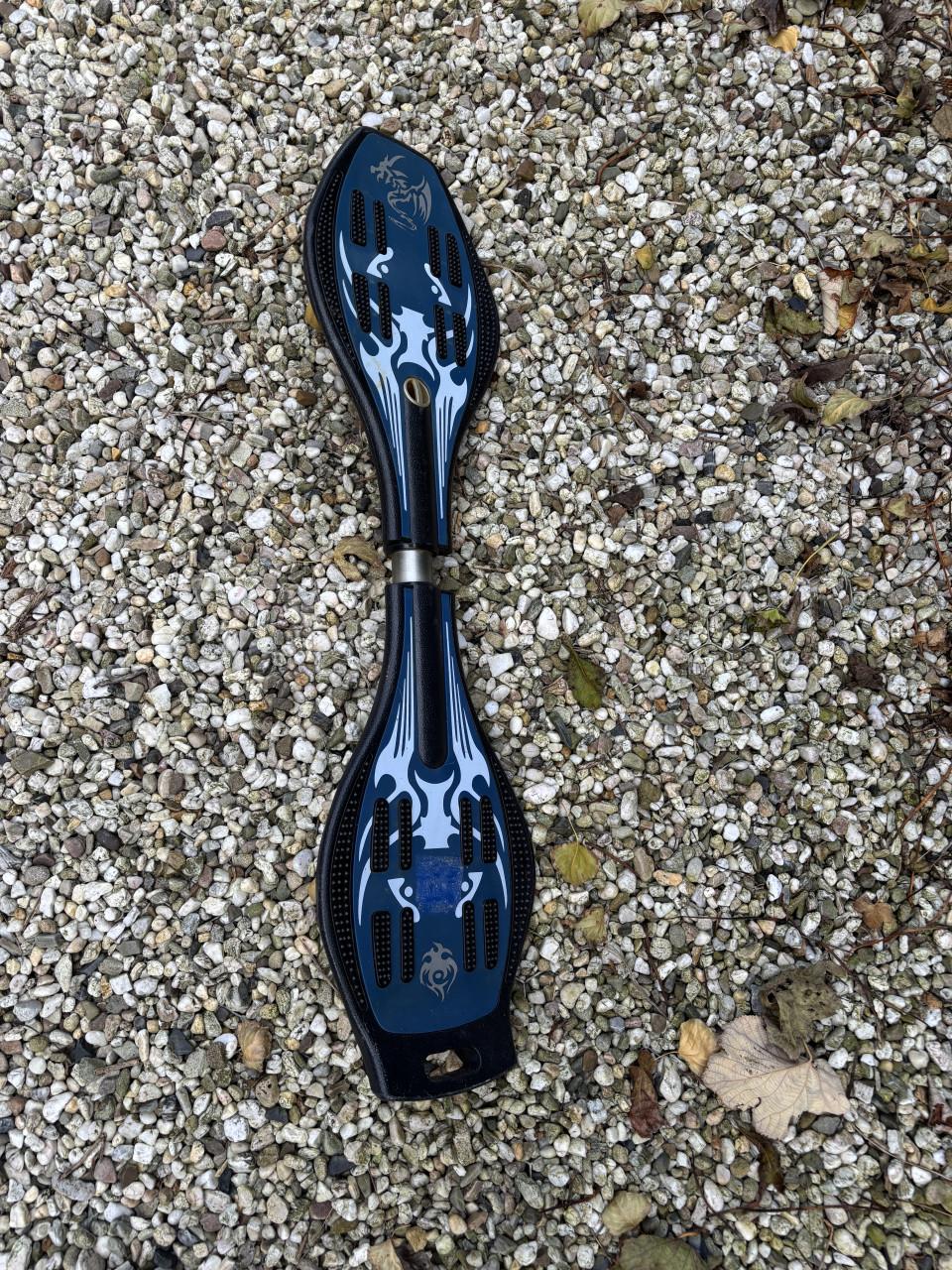 Waveboard skateboard