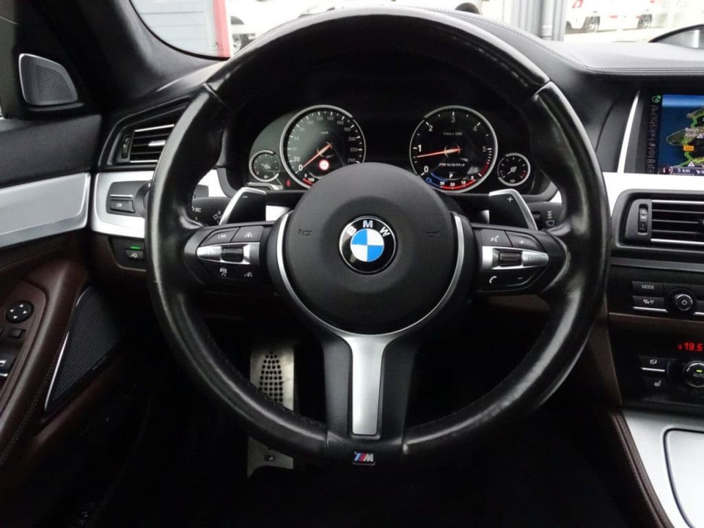 BMW 5 Serie m550xd b&o | hud | aapt. led | pano | 20"