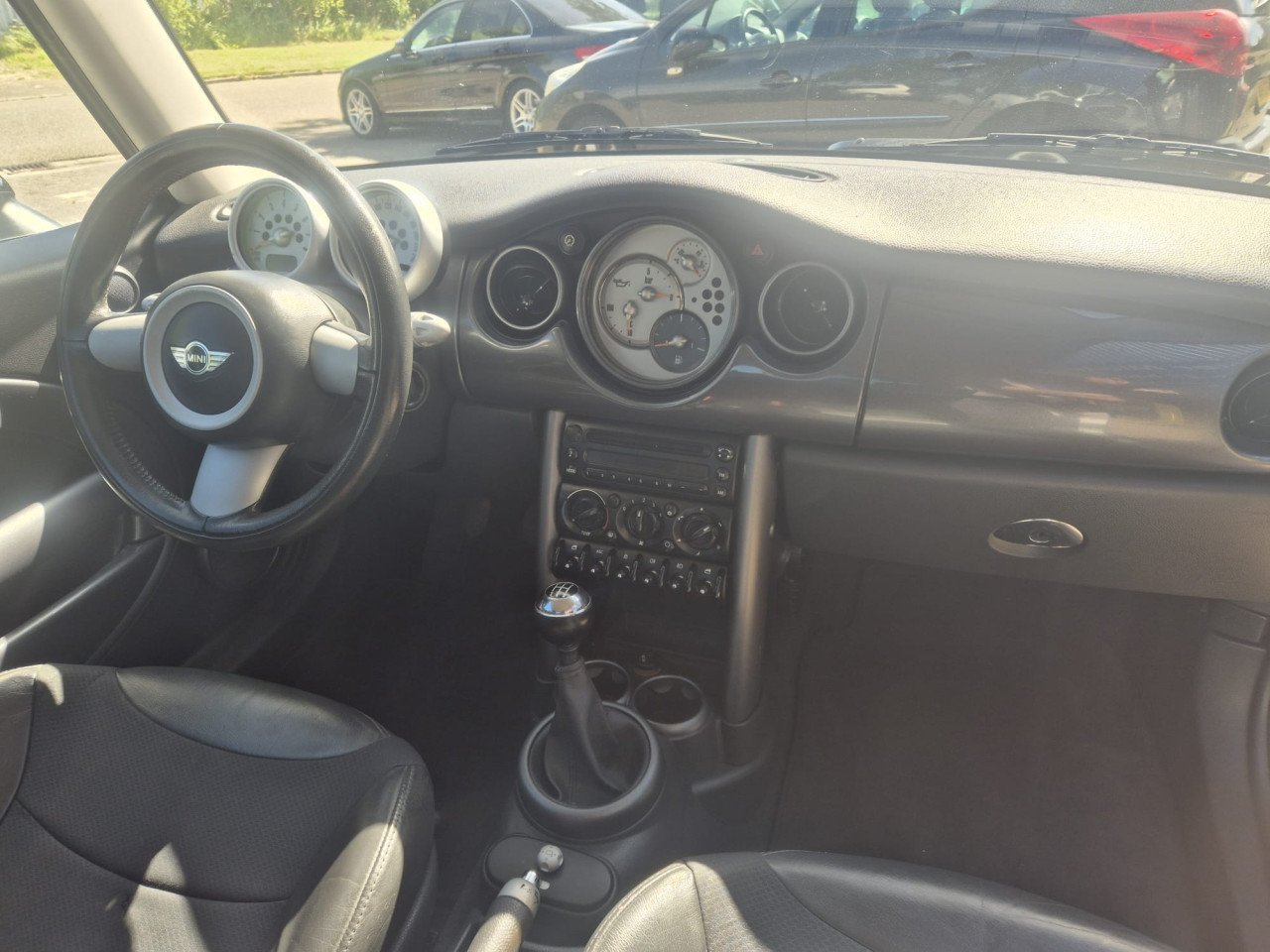 Mini Cooper Pepper 1.6 bj:2005 airco lm-velgen apk 2026