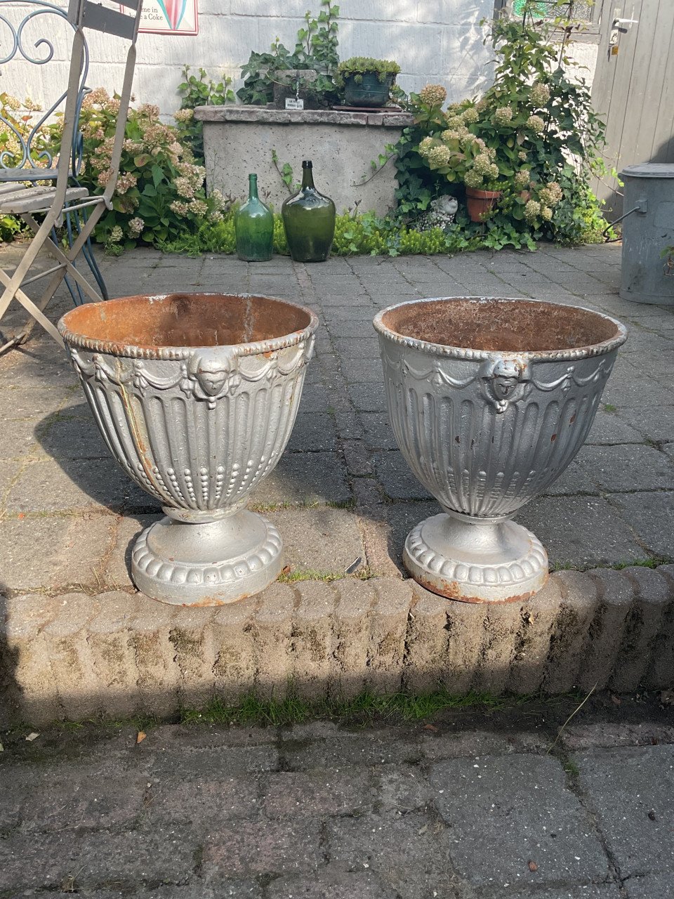 Gietijzeren tuinvazen