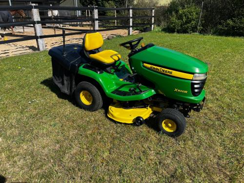 John Deere X300R