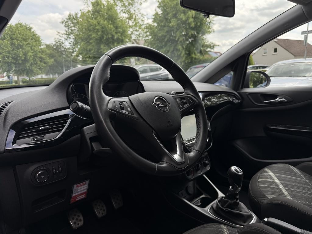 Opel Corsa 1.2 black editie