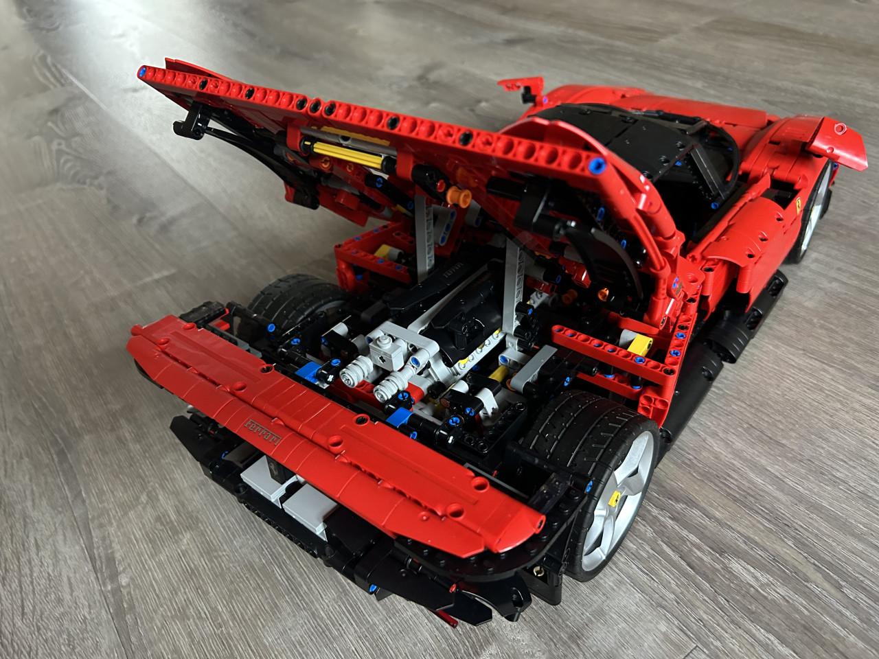Lego Technic Supercar 42143 – Ferrari Daytona SP3