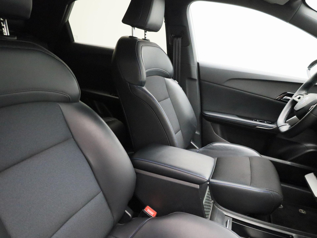 MG Mg4 64 kwh luxury | apple/carplay | camera | parkeersensoren | electrisc