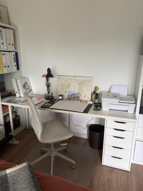 Bureau van Ikea