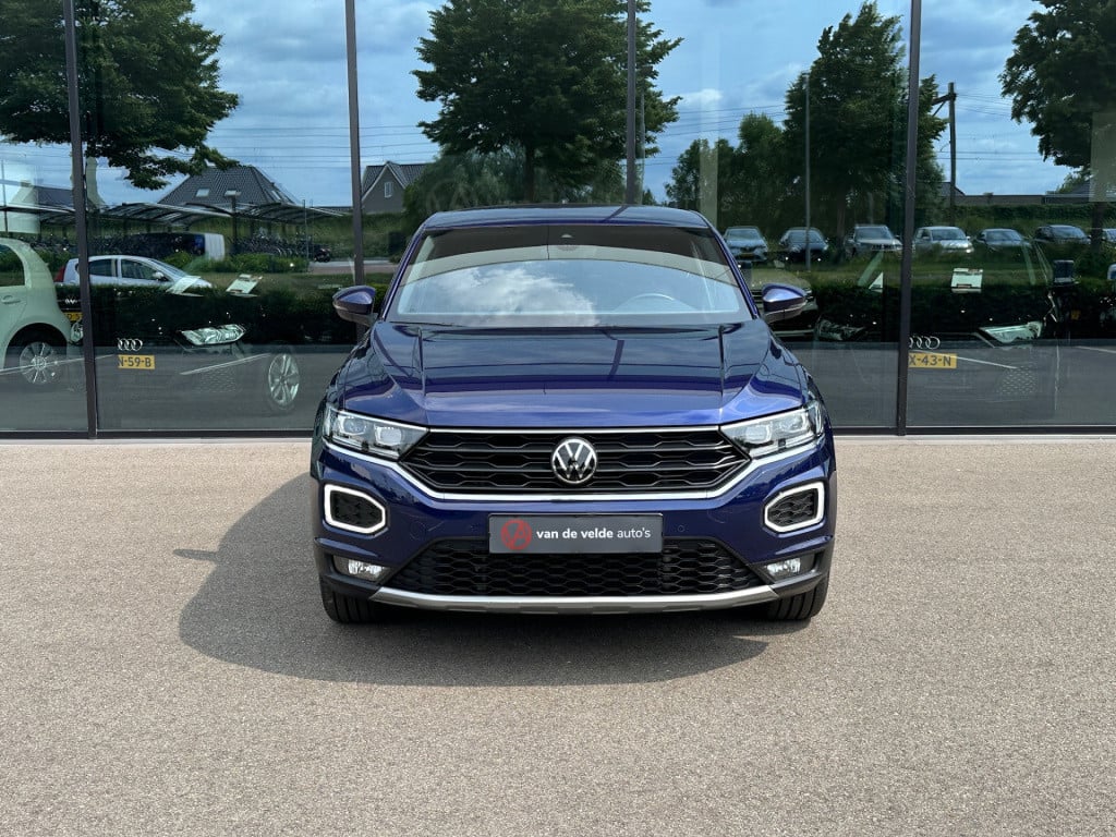 Volkswagen T-roc 1.5 tsi 150pk sport | trekhaak | carplay | led | dode hoek