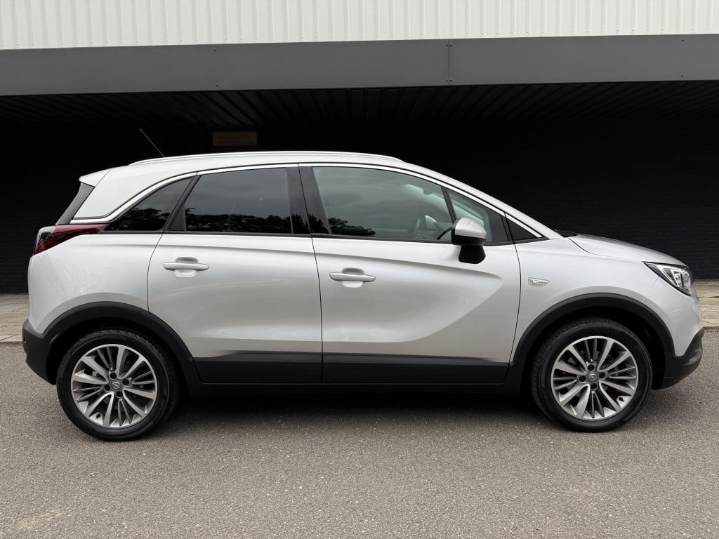 Opel Crossland X 1.2 t. innovation // 22.000km origineel nl //