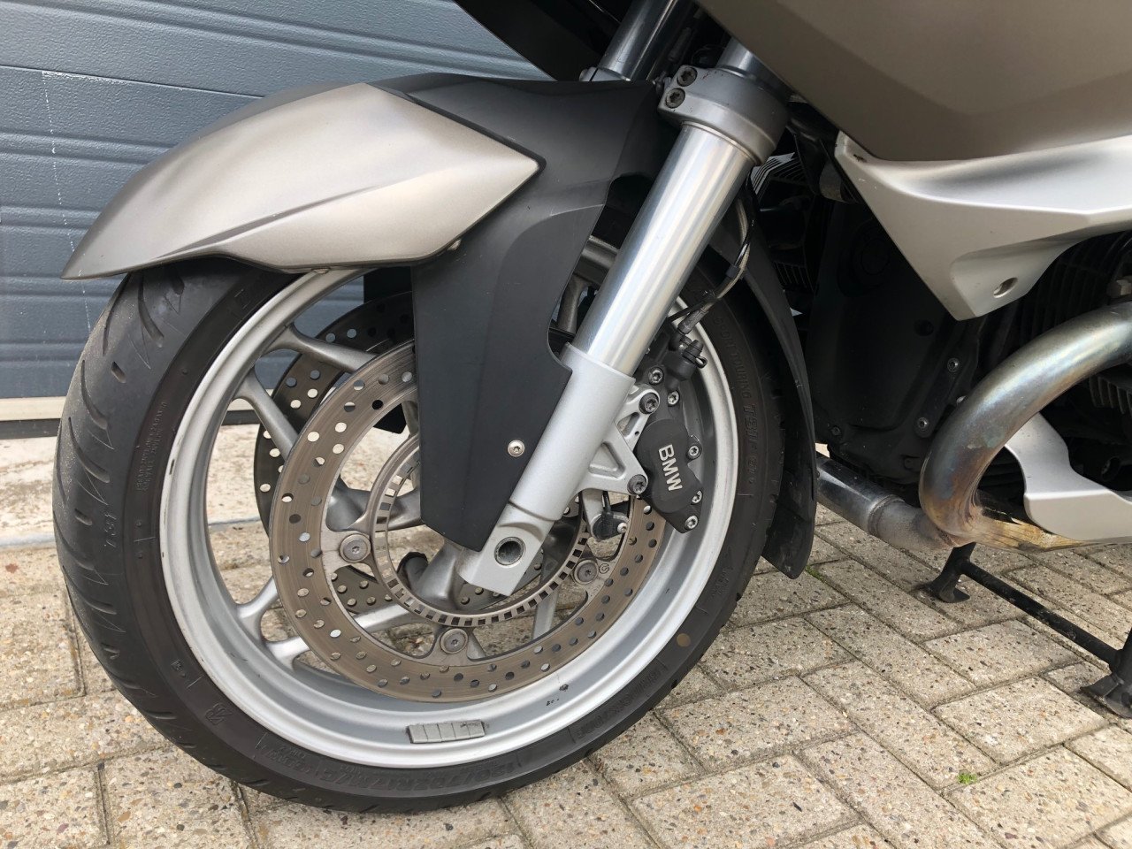 Hele nette en complete BMW R1200RT uit 2011 met 77dkm Akrapovic etc €6950,-