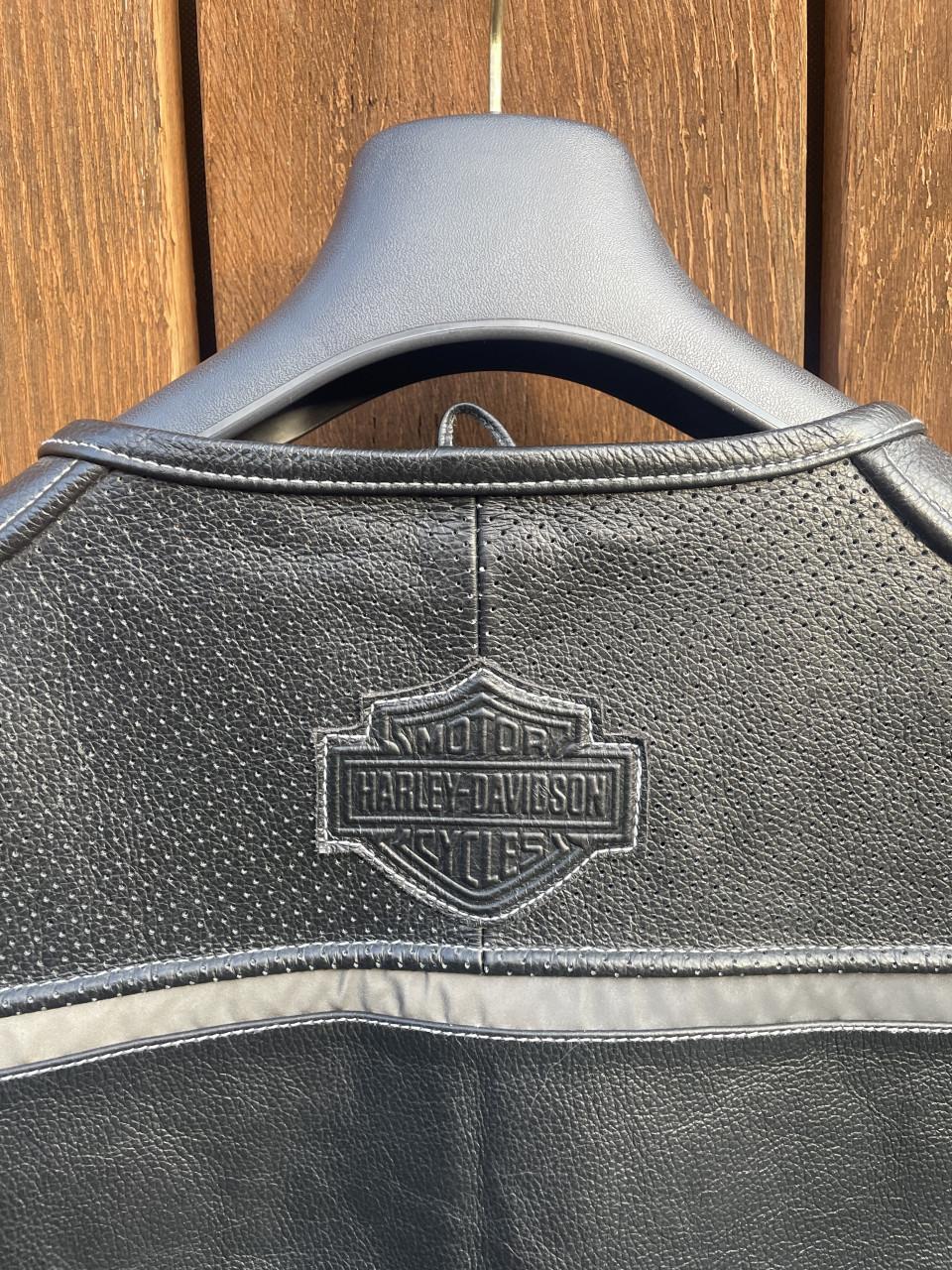 Motorvest Harley Davidson