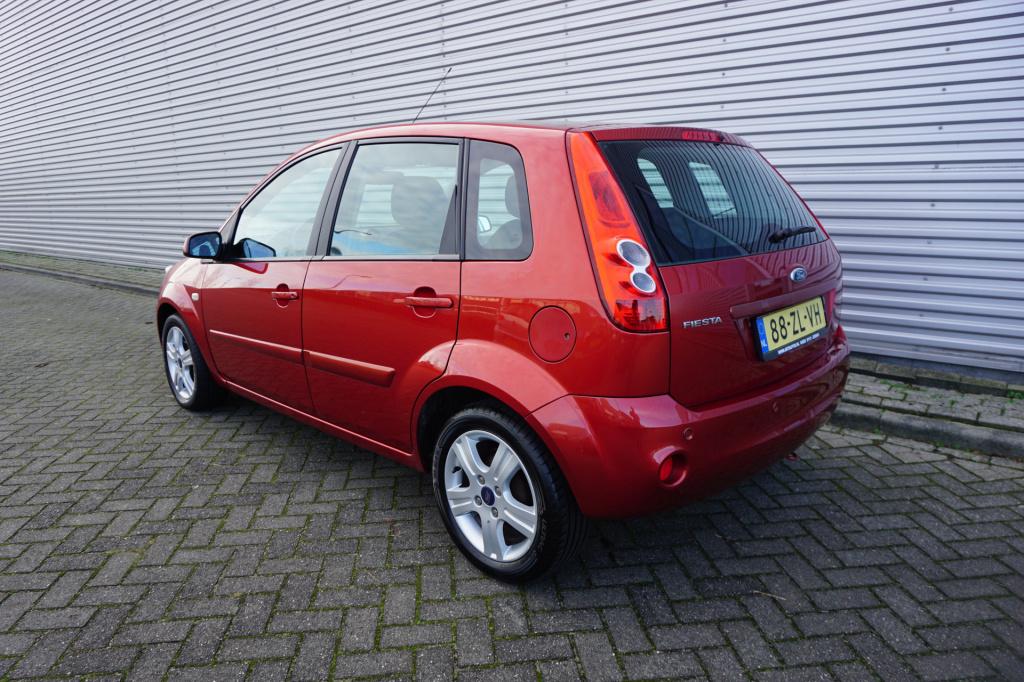Ford Fiesta 1.3-8v futura xl climate / elektr. ramen / lm velgen / nap