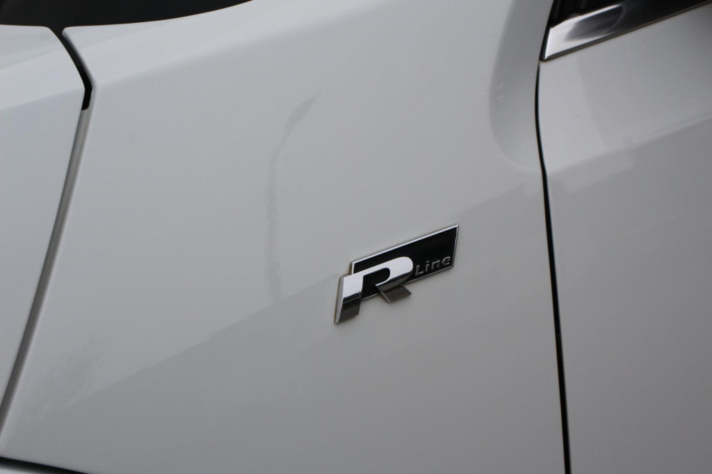 Volkswagen New Beetle cabriolet 1.4 tsi r-line club bluemotion - dab - led 