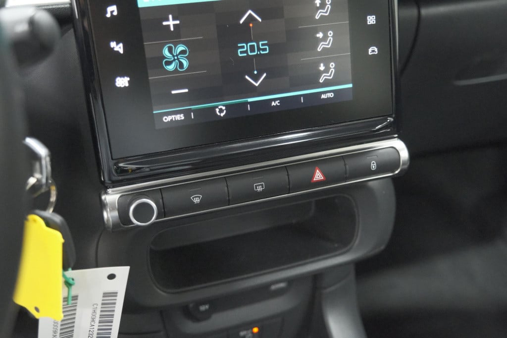 Citroen C3 puretech 110 s&s shine | camera | navigatie | apple carplay | pa