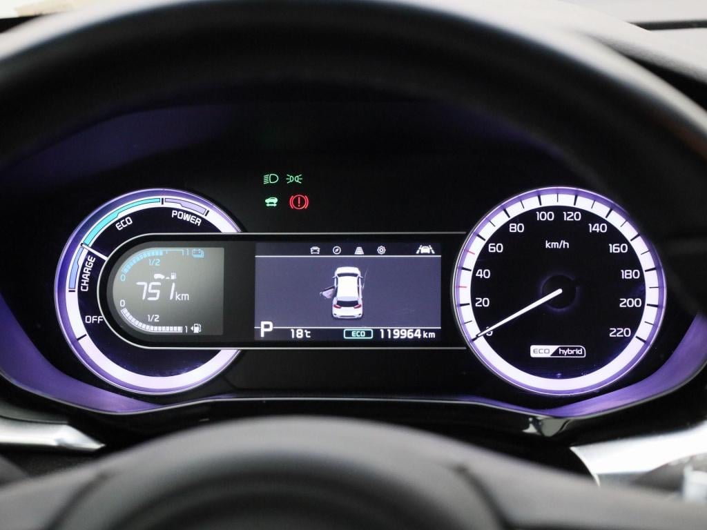 Kia Niro more 1.6 gdi phev 6dct | automaat | parkeer sensoren | trekhaak  |