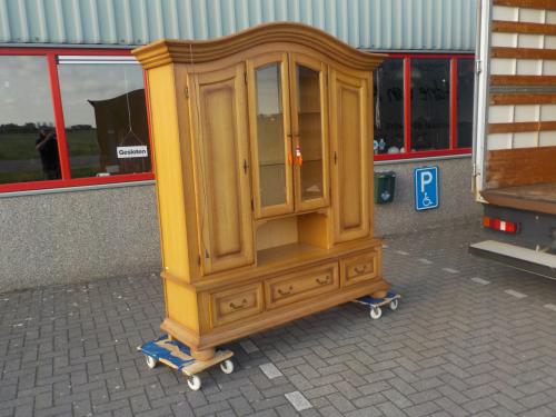 Massief blank eiken wandmeubel in zeer goede staat