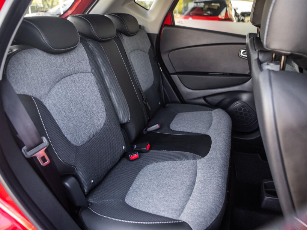 Renault Captur tce intens 150pk automaat | navigatie | stoelverwarming | pa