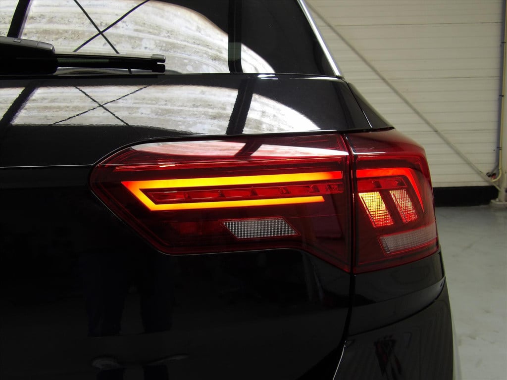 Volkswagen T-roc 1.5 tsi 150pk 7-dsg sport