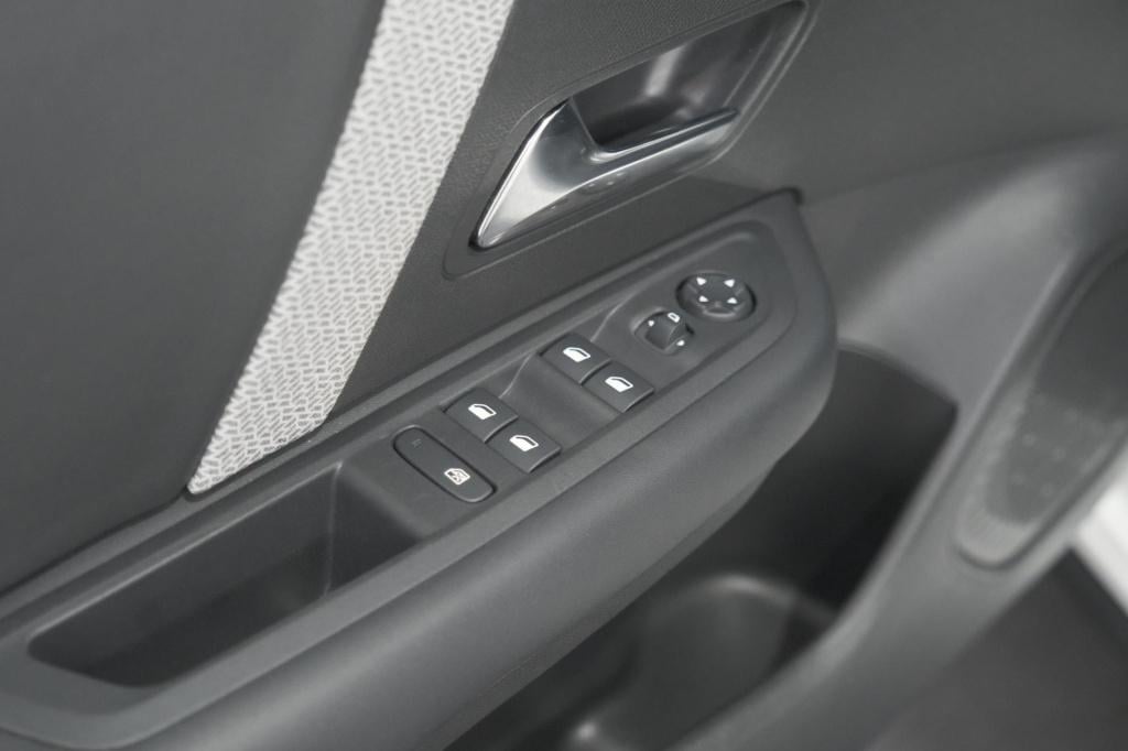 Citroen Ë-c4 X you 50 kwh | soh 97,1% | 3 fase laadfunctie | camera | apple