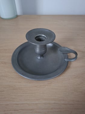 Tinnen kandelaar