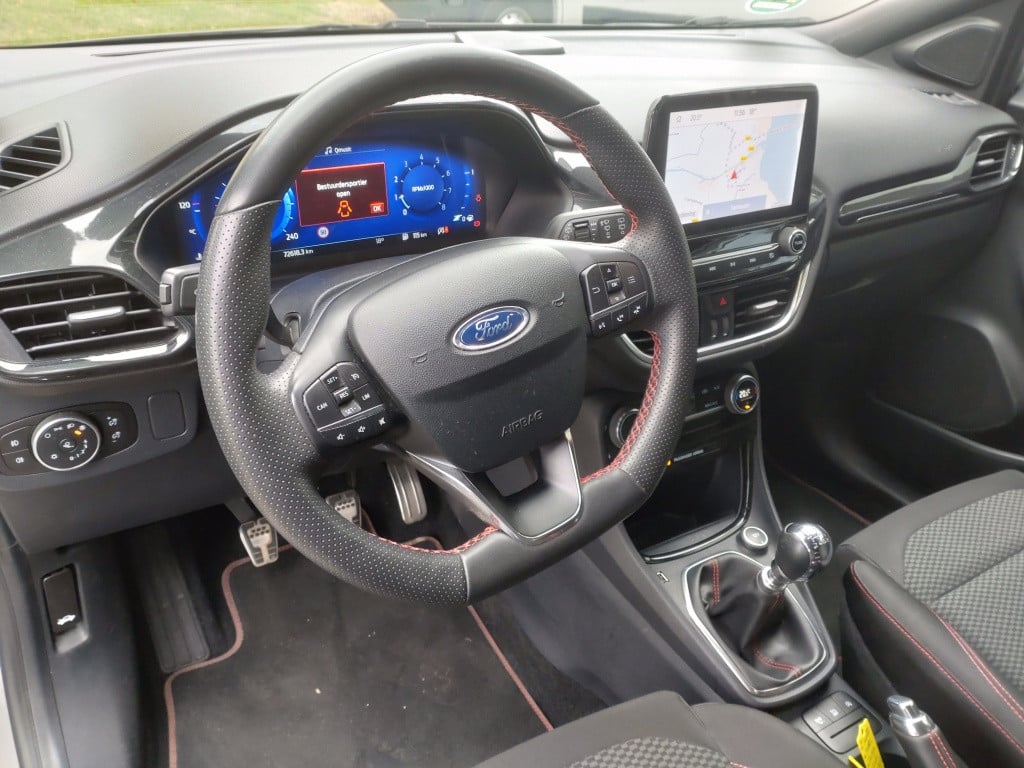 Ford Puma 1.0 eb hybrid st-line