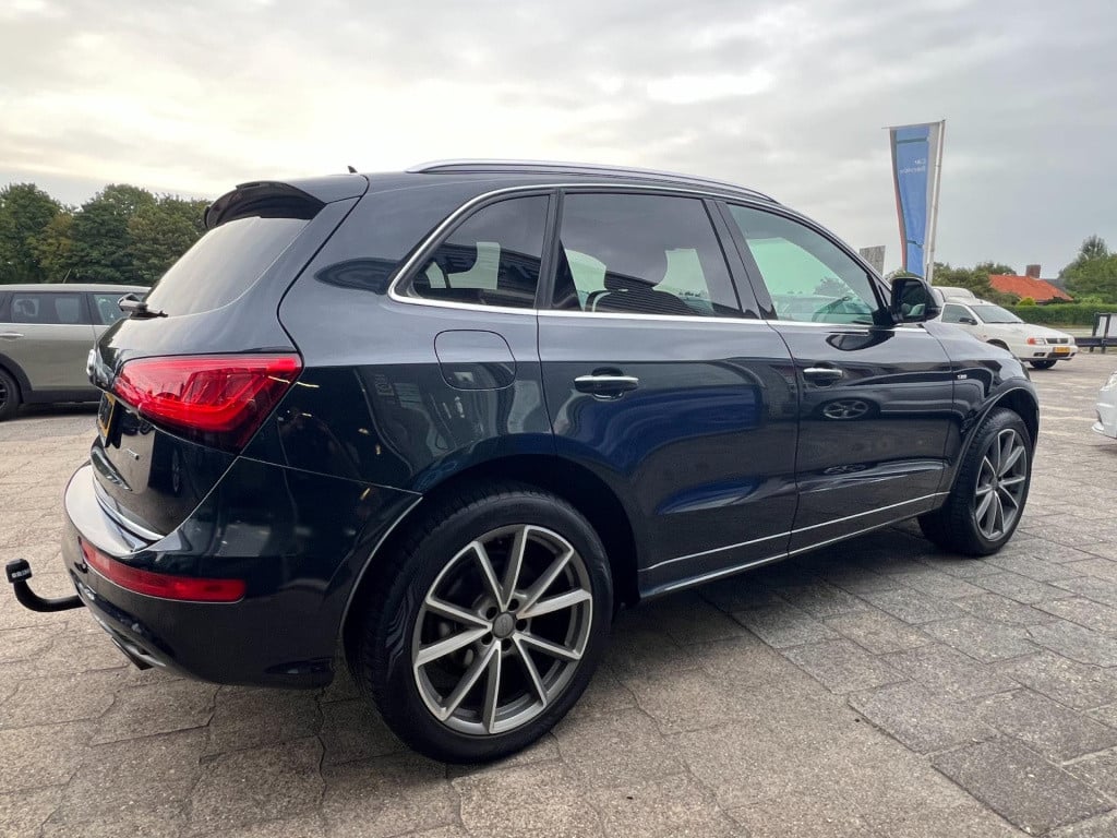 Audi Q5 2.0 tfsi quattro s edition, panoramadak, trekhaak enz...
