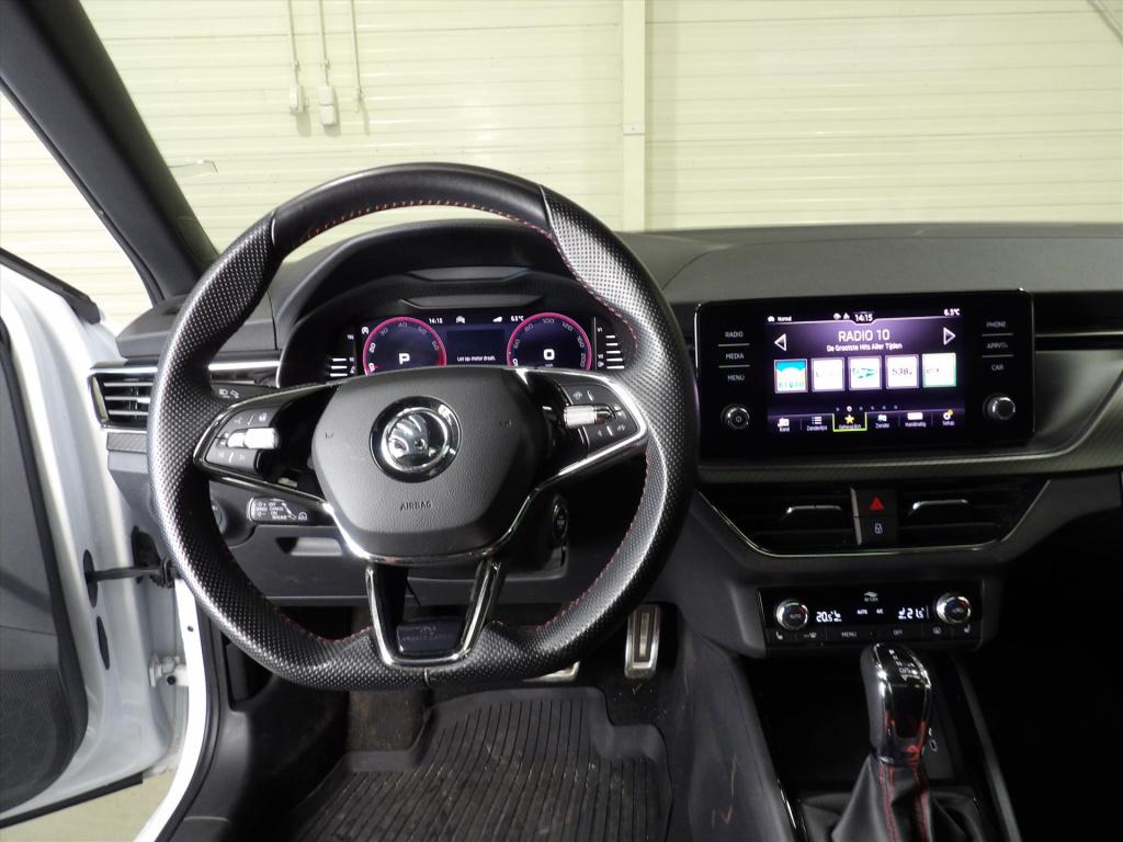 Skoda Kamiq 1.0 tsi greentech 110pk dsg-7 monte carlo