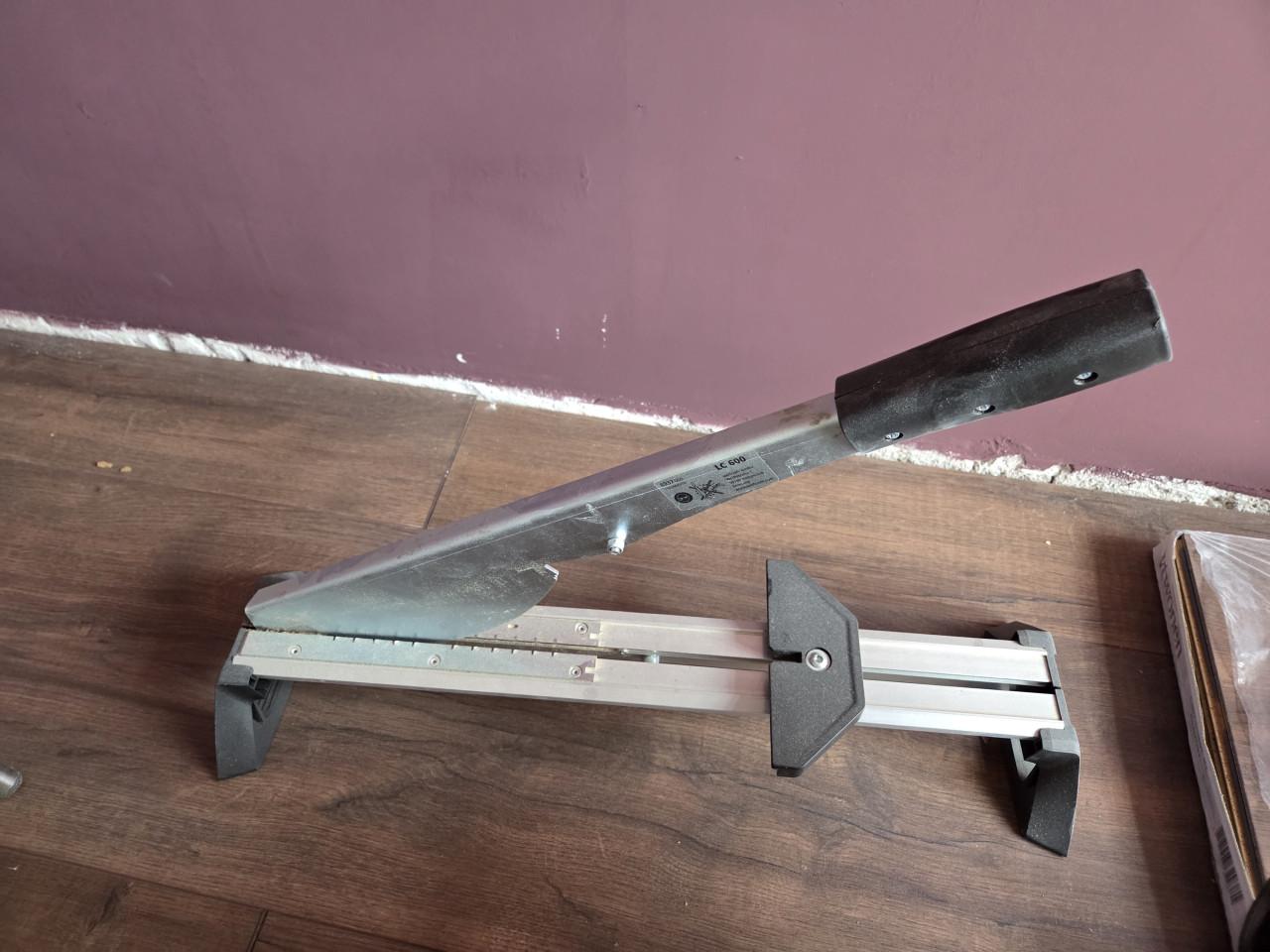 Ondervloer en laminaatknipper